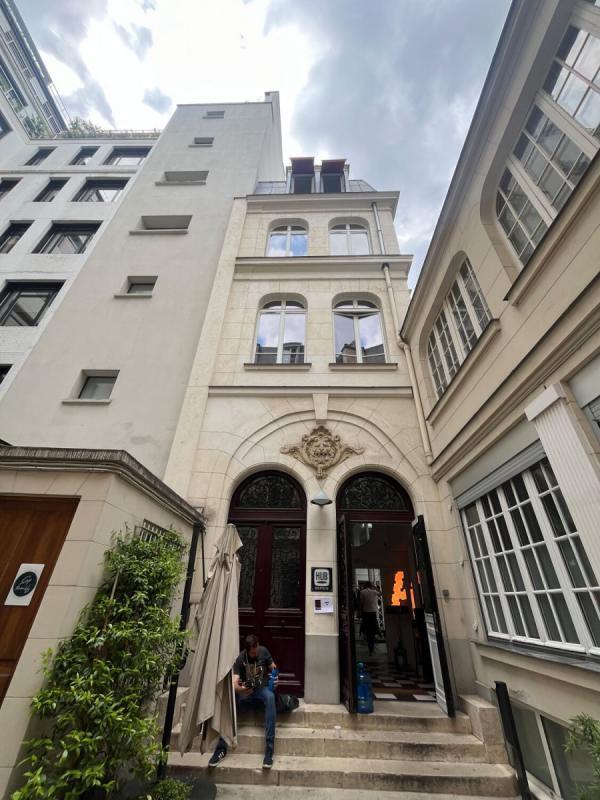 29 Rue D'Astorg, Paris à louer Photo de l’immeuble– Image 1 sur 13