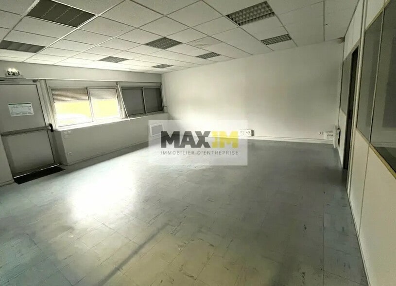 9 Rue Emile Guyard, Couchey à louer - Photo de l’immeuble – Image 3 sur 3