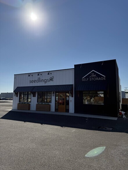 101 W Northstone Pky, Zillah, WA à louer - Photo de l’immeuble – Image 1 sur 15