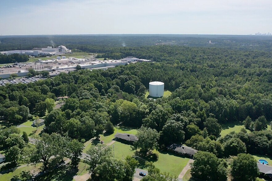 1714 N Main St, Mount Holly, NC à vendre - Photo de l’immeuble – Image 3 sur 5