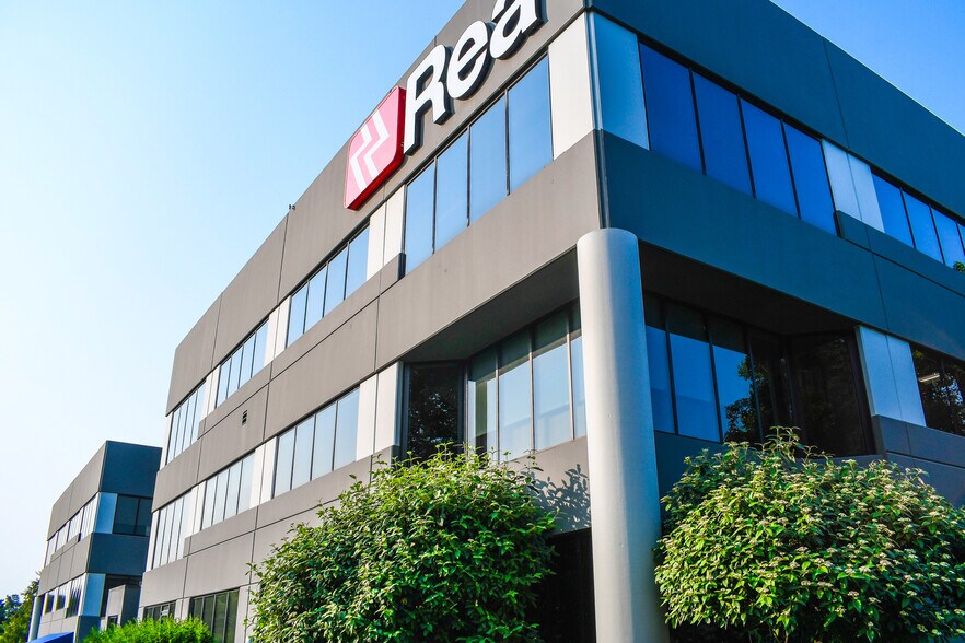 3400 E Coliseum Blvd, Fort Wayne, IN à louer - Photo de l’immeuble – Image 2 sur 10