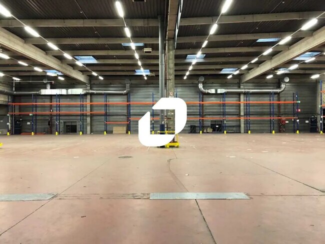 Plus de détails pour 86-114 Avenue Louis Roche, Gennevilliers - Bureau, Local d'activités à louer