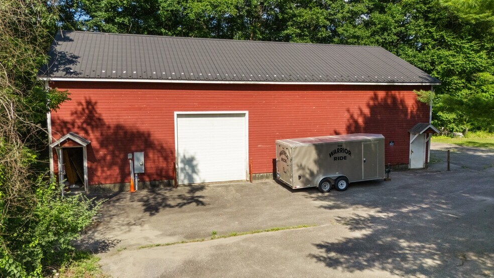 40 River Rd, Barkhamsted, CT à vendre - Photo de l’immeuble – Image 2 sur 12