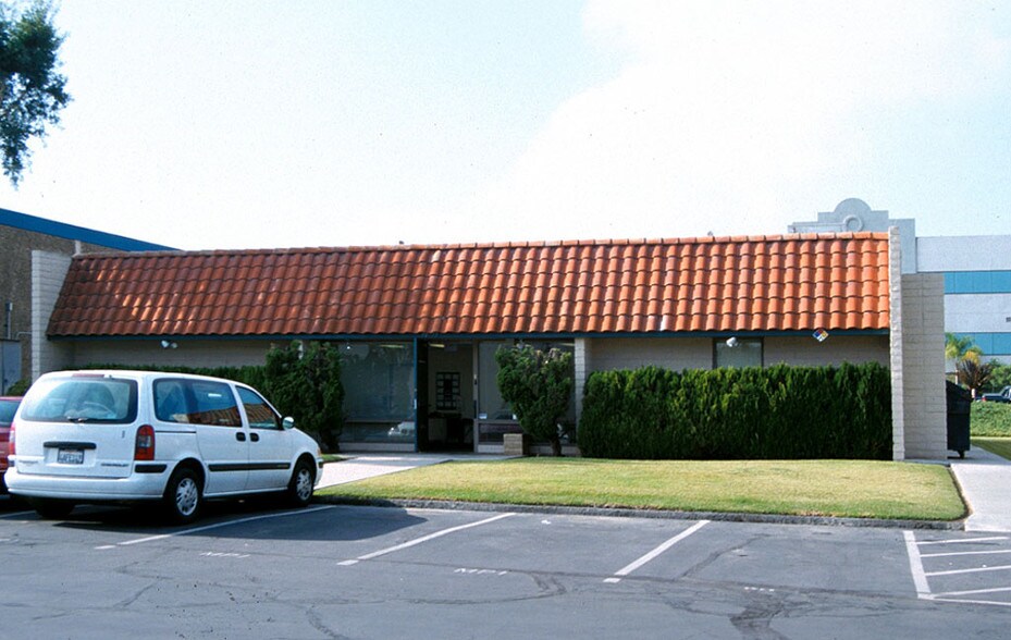 4877 Mercury St, San Diego, CA à louer - Photo de l’immeuble – Image 2 sur 5
