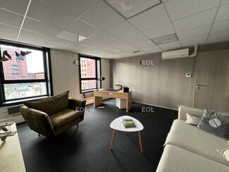 Plus de détails pour 56 Boulevard Des Coquibus, Évry-Courcouronnes - Bureau à vendre