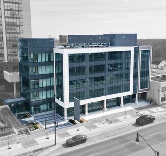 Plus de détails pour 145 Queen St E, Brampton, ON - Bureau, Local commercial à louer