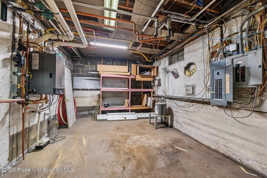 115 Main St, Dickson City, PA à louer - Photo de l’immeuble – Image 2 sur 38