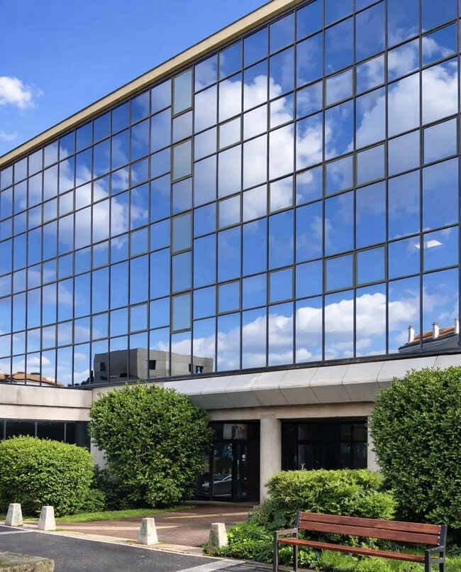 Plus de détails pour 161 Avenue De Verdun, Ivry-sur-Seine - Bureau à louer
