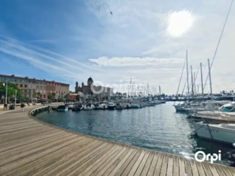 Local commercial dans Saint-Raphaël à louer - Aérien – Image 1 sur 1
