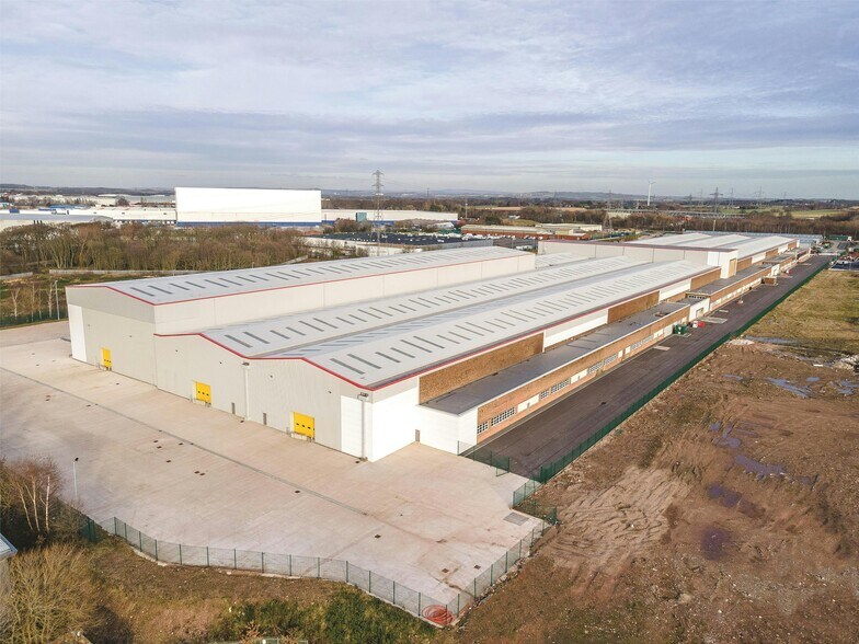 E Lancashire Rd, Liverpool à louer - Photo de l’immeuble – Image 1 sur 3