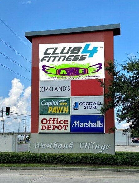 875 Manhattan Blvd, Harvey, LA à louer - Photo de l’immeuble – Image 2 sur 3