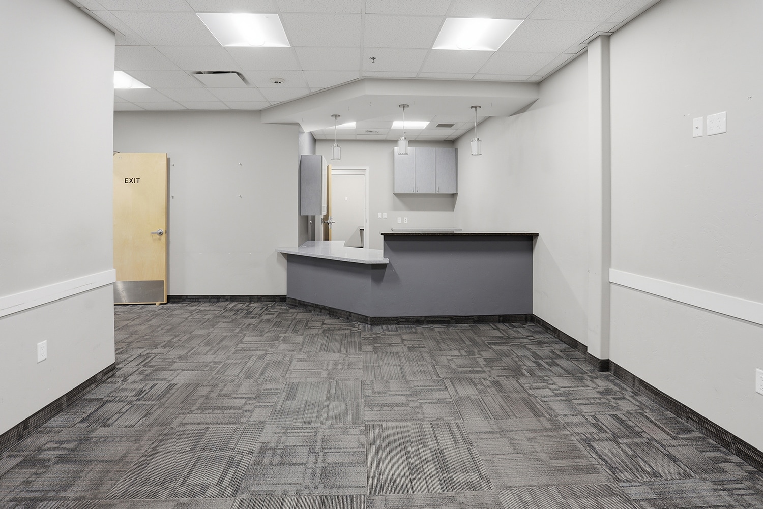 5323 S Woodrow St, Salt Lake City, UT à louer Photo intérieure– Image 1 sur 11