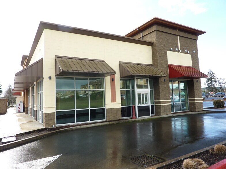 200 W Ellendale, Dallas, OR à louer - Photo de l’immeuble – Image 3 sur 9