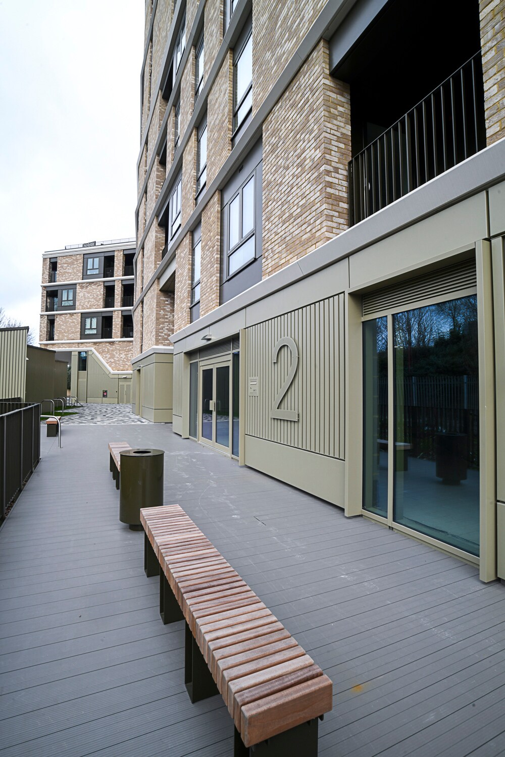 1 Silver Rd, Londres à louer Photo de l’immeuble– Image 1 sur 2
