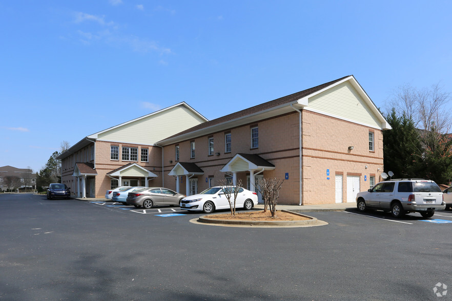 145-155 N Park Trl, Stockbridge, GA à louer - Photo principale – Image 1 sur 15