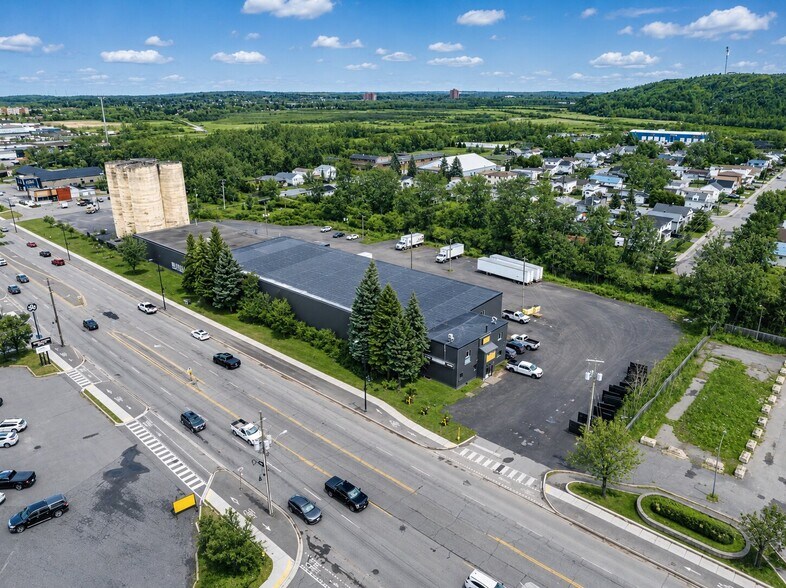 560 Notre Dame Ave, Sudbury, ON à louer - Photo de l’immeuble – Image 2 sur 27