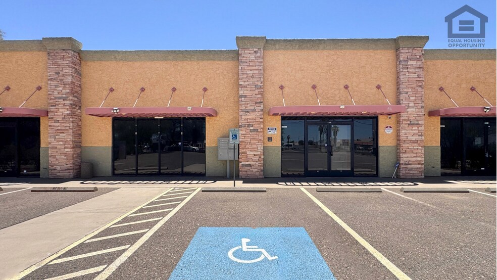 201 E Cottonwood Ln, Casa Grande, AZ à louer - Photo de l’immeuble – Image 2 sur 61