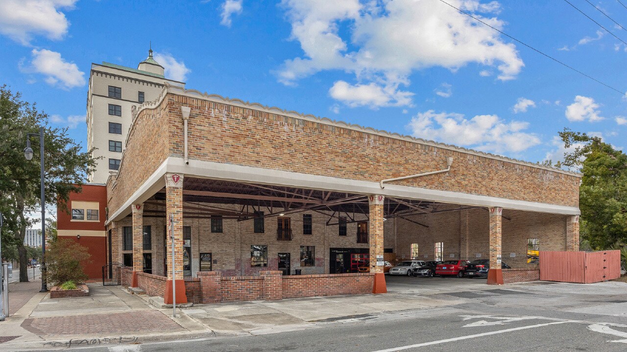 304 W University Ave, Gainesville, FL à vendre Photo principale– Image 1 sur 12