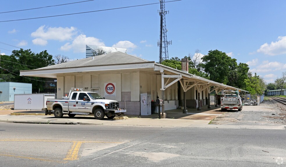 917 Railroad Ave, Tallahassee, FL à vendre - Photo de l’immeuble – Image 2 sur 5