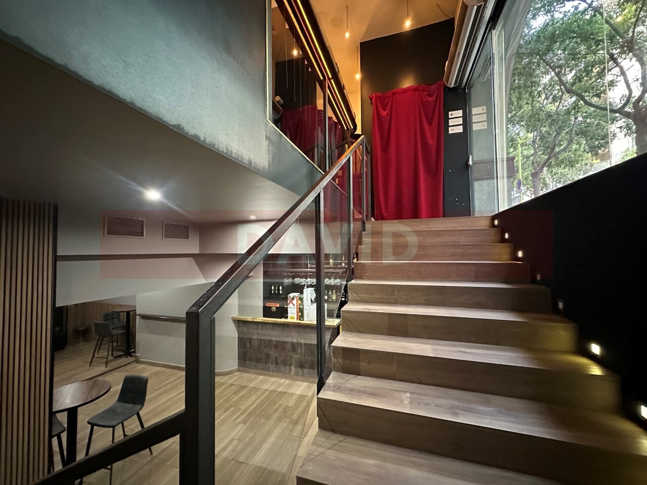 Local commercial dans Barcelone, Barcelona à louer Photo intérieure– Image 1 sur 10