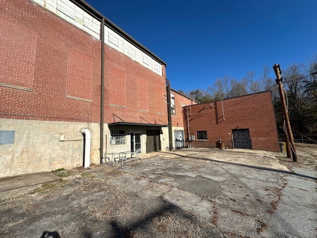 39 Hillandale Rd, Greenville, SC à louer - Photo de l’immeuble – Image 3 sur 6