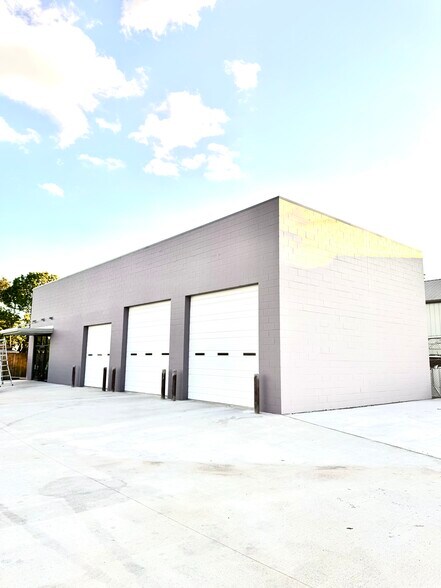 3702 Buttercup St, Houston, TX à louer - Photo de l’immeuble – Image 2 sur 5