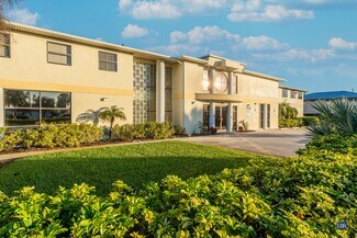 Plus de détails pour 122 4th Ave, Indialantic, FL - Bureau à louer