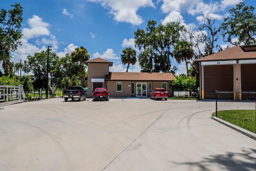 1245 Canal St, New Smyrna Beach, FL à louer - Photo de l’immeuble – Image 3 sur 31