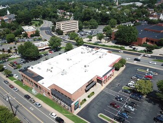 Plus de détails pour 243-259 Ridge-McIntire Rd, Charlottesville, VA - Bureau/Local commercial à louer