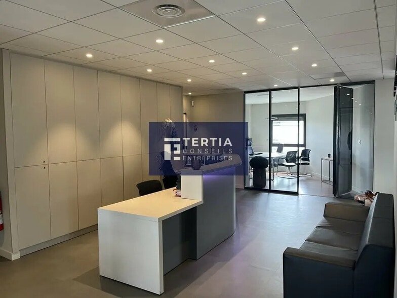 Bureau dans Montpellier à louer - Photo de l’immeuble – Image 1 sur 7