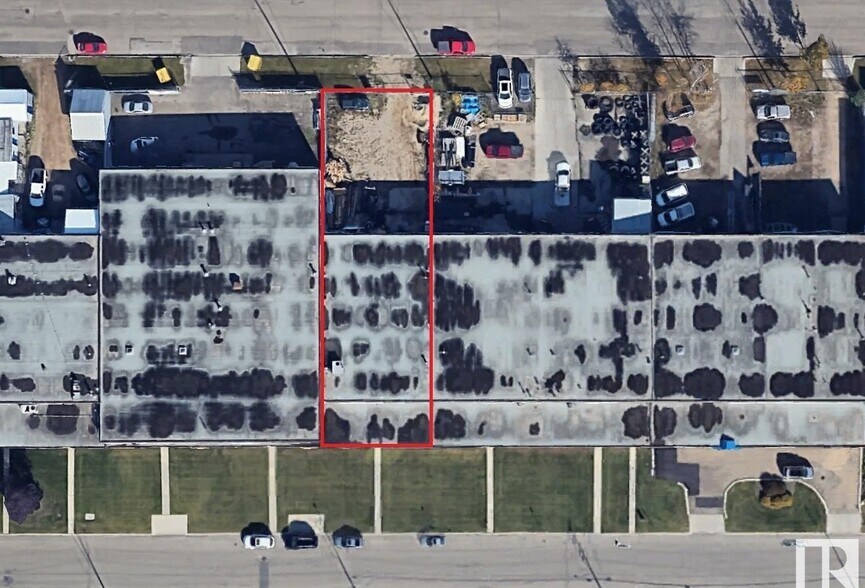14540-14610 115 Av NW, Edmonton, AB à vendre - Aérien – Image 2 sur 3
