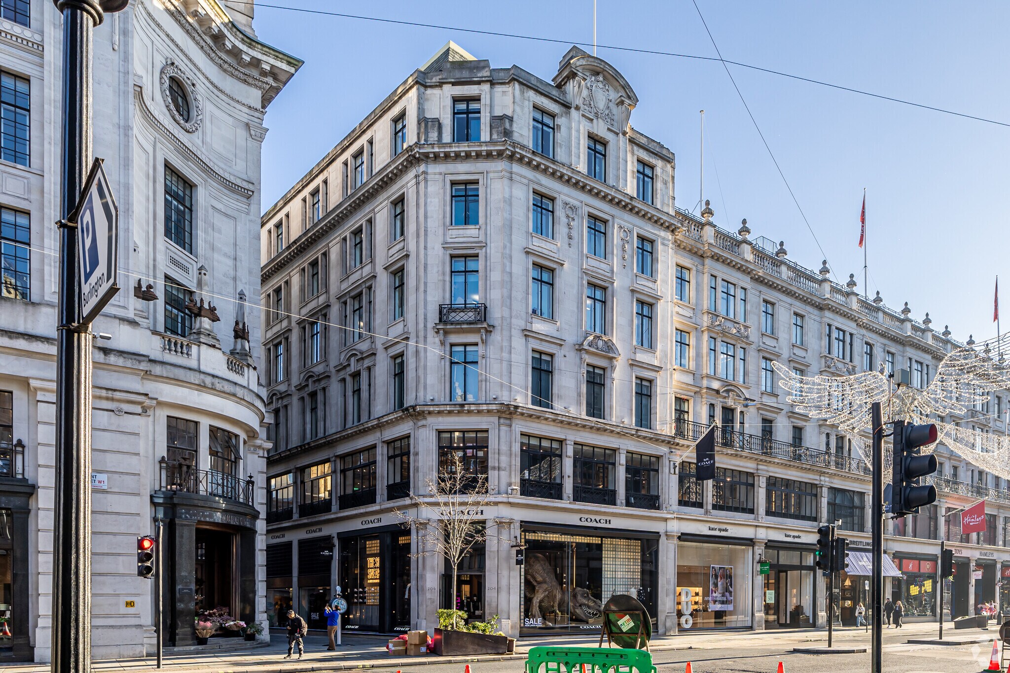 200-206 Regent St, Londres à louer Photo de l’immeuble– Image 1 sur 3
