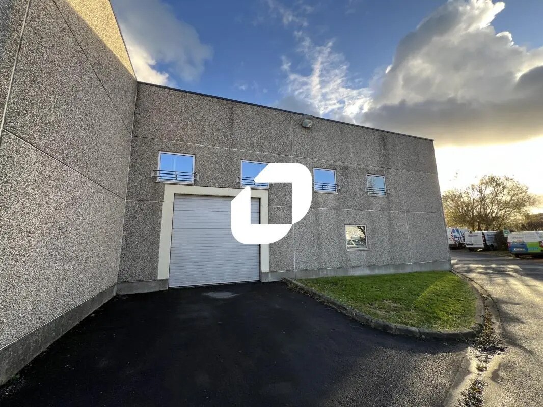 Bureau dans Fretin à louer Photo de l’immeuble– Image 1 sur 10