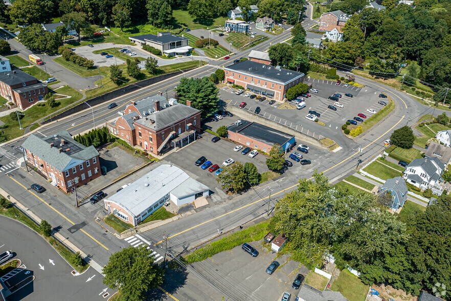 70 Heminway Park Rd, Watertown, CT à louer - Aérien – Image 2 sur 17