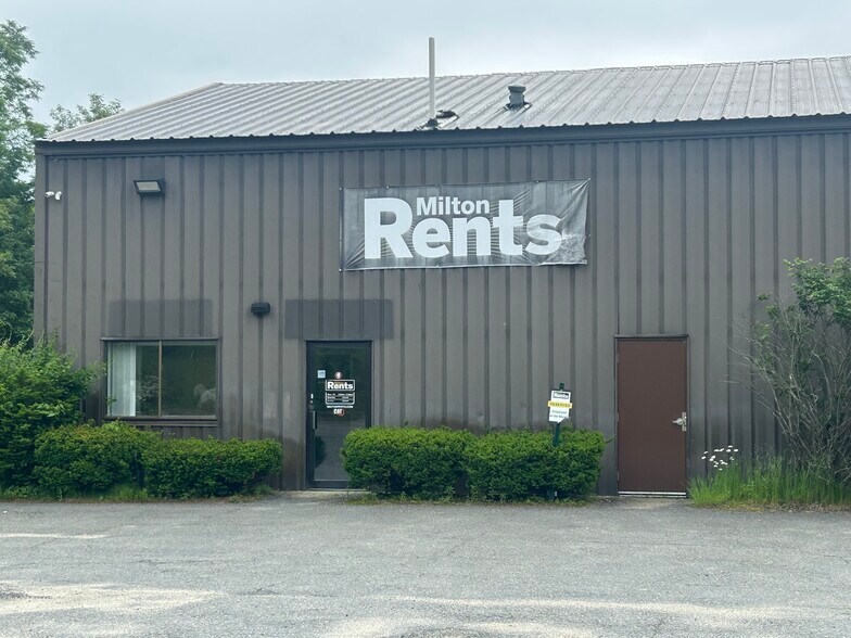 22 Old Rd, Plaistow, NH à louer - Photo de l’immeuble – Image 3 sur 9