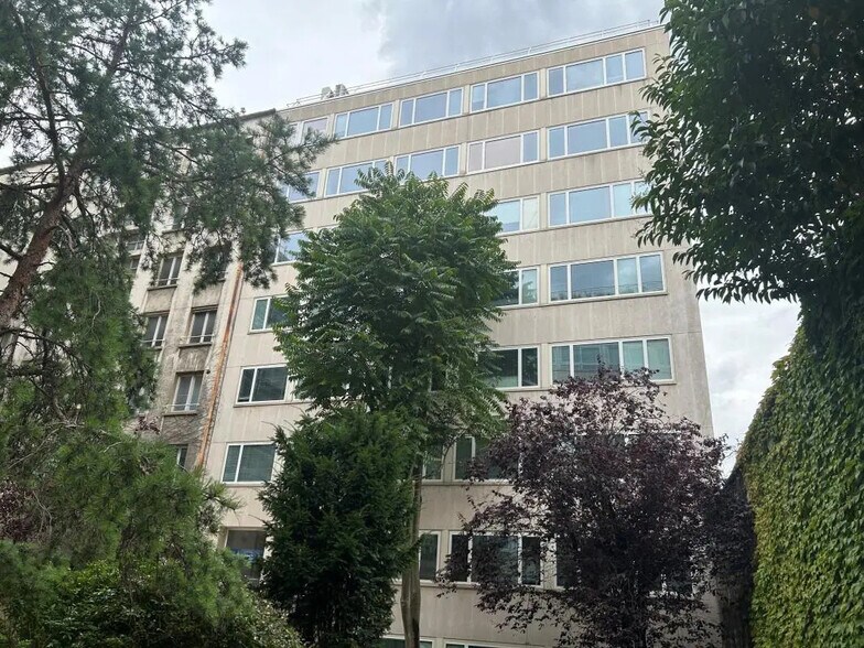 171 Ter Avenue Charles De Gaulle, Neuilly-sur-Seine à louer - Photo de l’immeuble – Image 1 sur 7