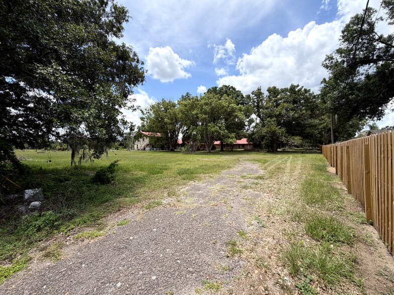 4215 Stearns Rd, Valrico, FL à vendre - Photo de l’immeuble – Image 2 sur 23