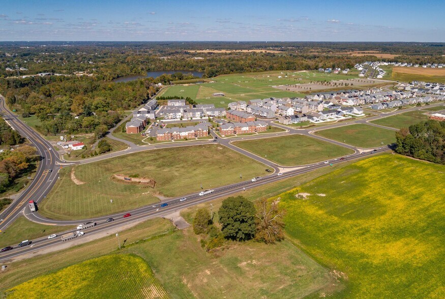 2000 New Post Blvd, Fredericksburg, VA à vendre - Photo de l’immeuble – Image 2 sur 4