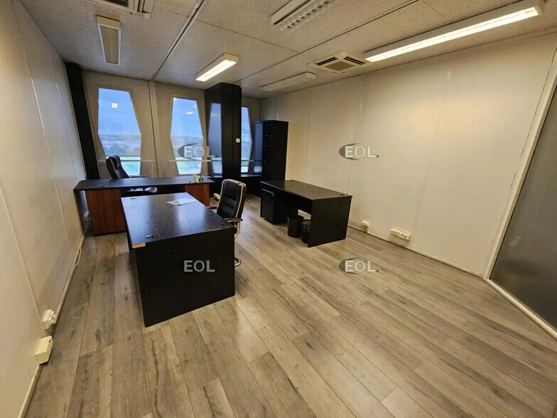 Bureau dans Thiais à vendre - Photo de l’immeuble – Image 3 sur 8