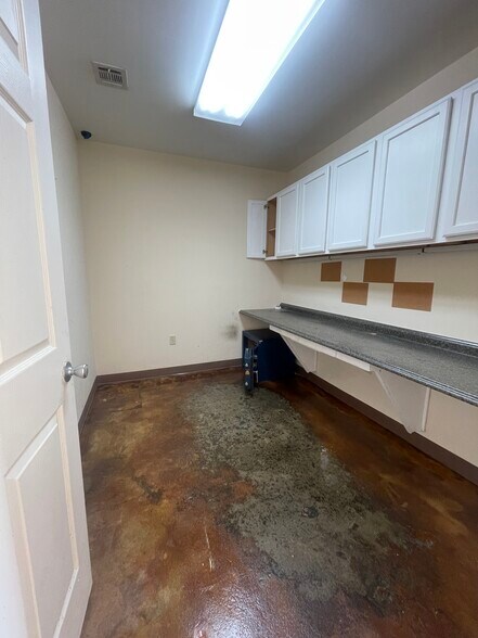 2636 E 11th St, Tulsa, OK à louer - Photo de l’immeuble – Image 2 sur 26