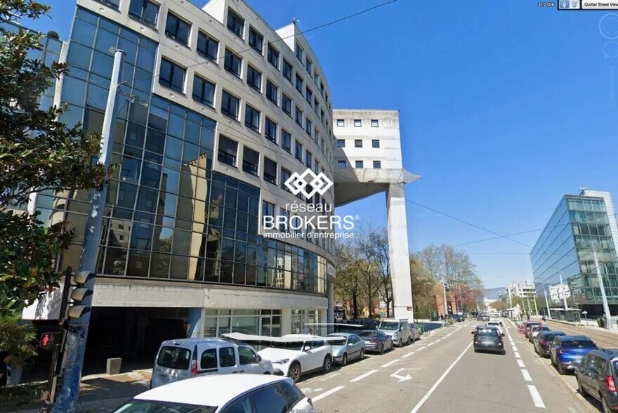 Bureau dans Grenoble à louer - Photo de l’immeuble – Image 2 sur 9