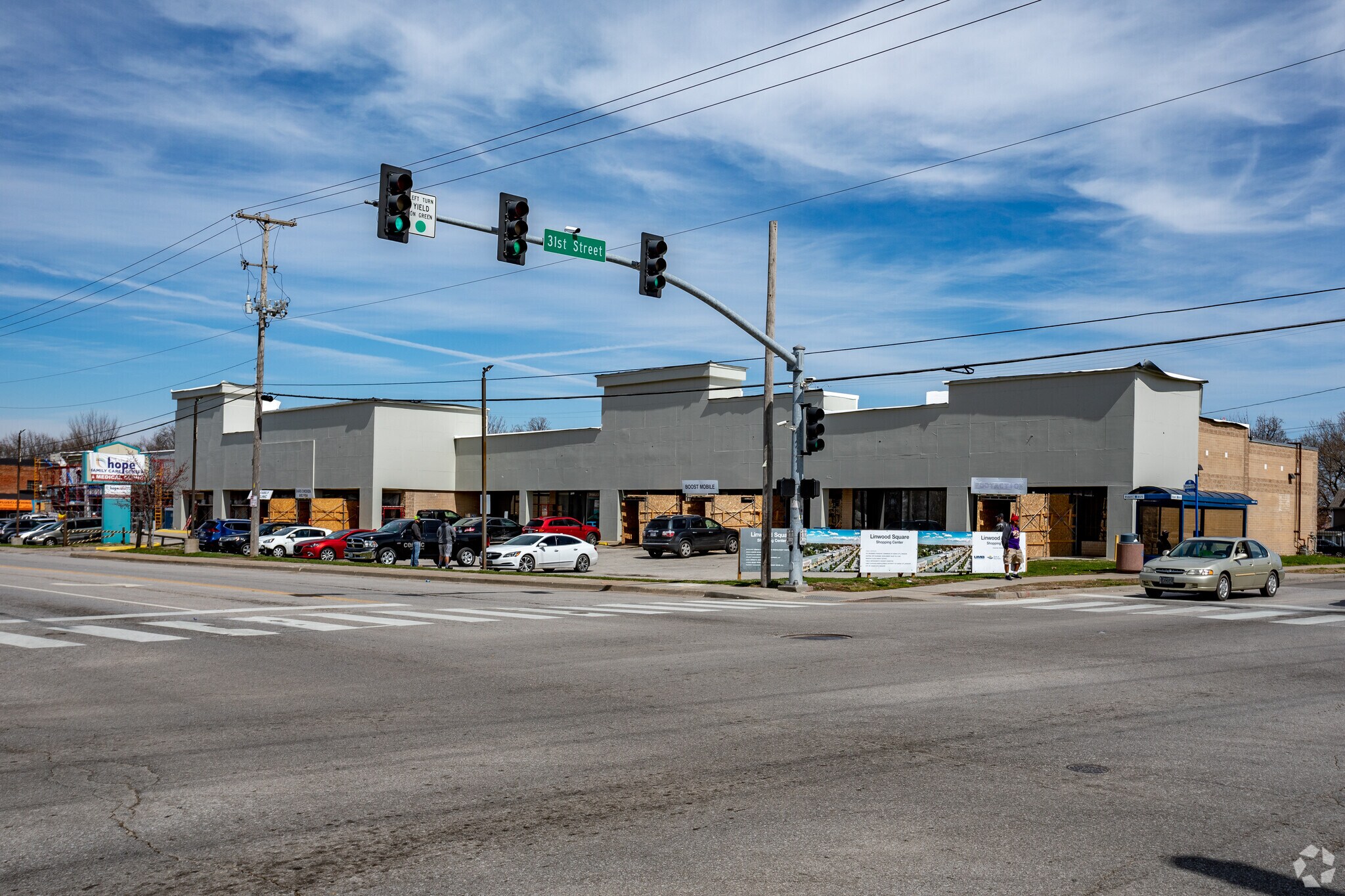 3017-3139 Prospect Ave, Kansas City, MO à louer Photo de l’immeuble– Image 1 sur 7