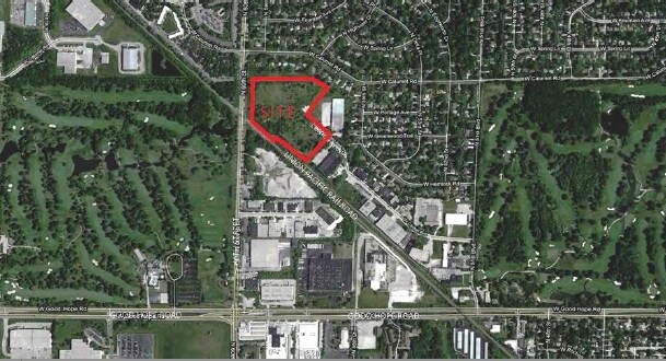 5751 W Clinton Ave, Milwaukee, WI à vendre - Photo de l’immeuble – Image 3 sur 10