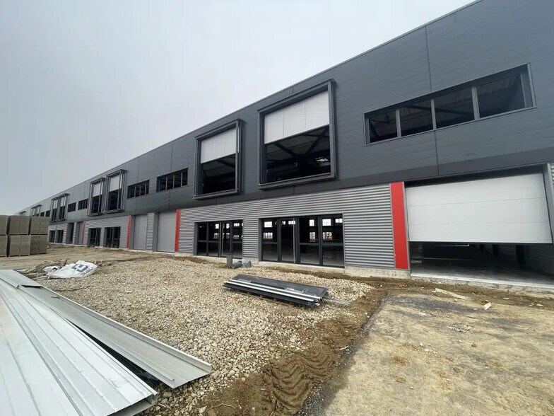 Industriel/Logistique dans Avrainville à louer - Photo de l’immeuble – Image 3 sur 7