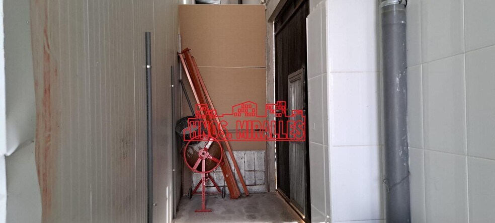 Industriel/Logistique dans Almoradí, Alicante à vendre - Photo de l’immeuble – Image 2 sur 23