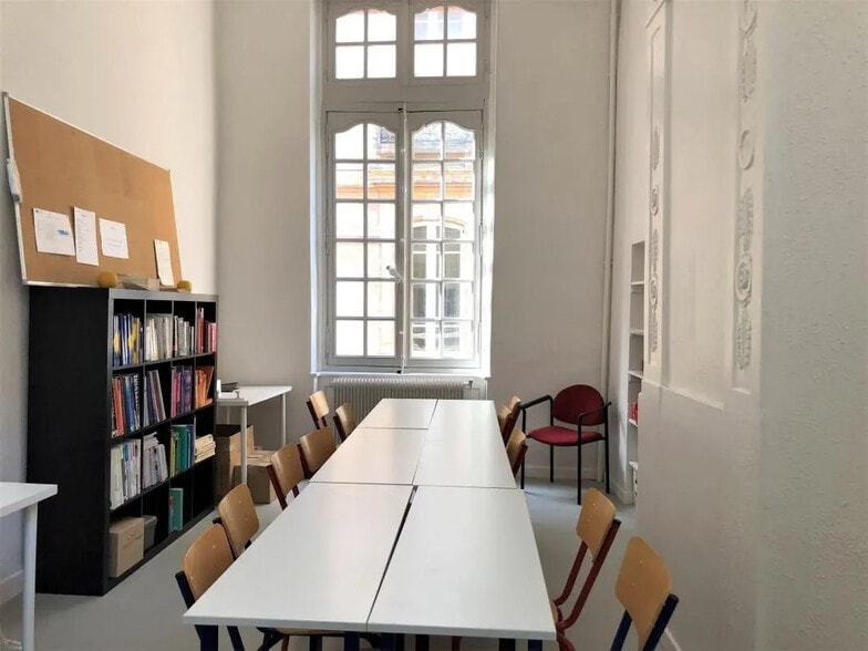 Bureau dans Toulouse à louer - Photo de l’immeuble – Image 2 sur 13
