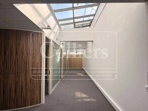 2 Place Laurent D'Arvieux, Marseille à louer Photo intérieure– Image 2 sur 2