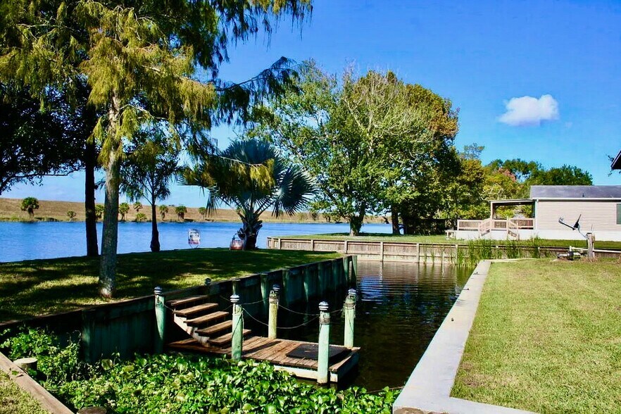 8101 SE 99th Trl, Okeechobee, FL à vendre - Photo de l’immeuble – Image 3 sur 20