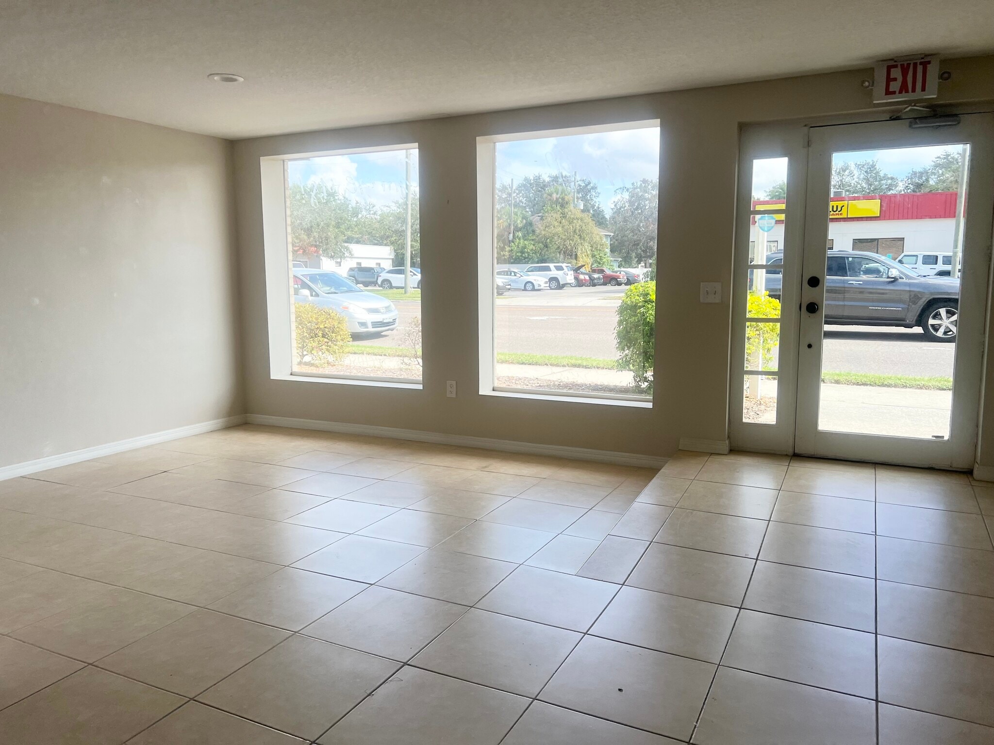 3613 S Dale Mabry Hwy, Tampa, FL à louer Photo intérieure– Image 1 sur 1