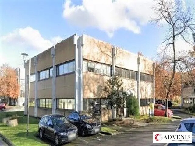 Bureau dans Mérignac à louer - Photo de l’immeuble – Image 1 sur 3
